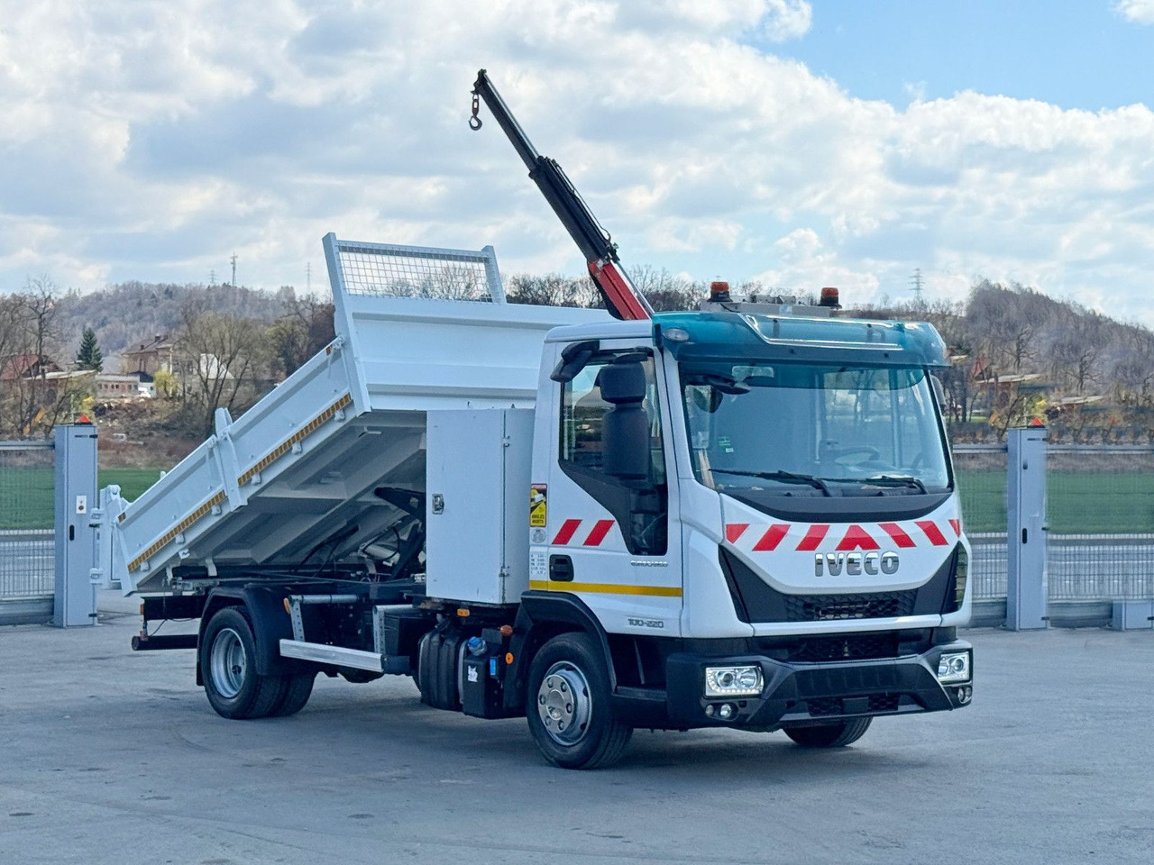 Iveco Eurocargo 100-220 *PC 1500 A * TOPZUSTAND - Kraanwagen: afbeelding 2 Iveco Eurocargo 100-220 *PC 1500 A * TOPZUSTAND - Kraanwagen: afbeelding 2