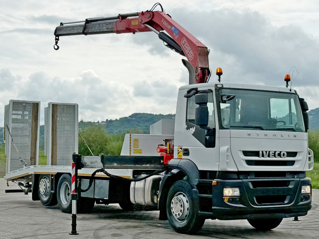 Iveco Stralis 310 * FASSI F230AXP.22 + FUNK * TOP - Bergingsvoertuig: afbeelding 3 Iveco Stralis 310 * FASSI F230AXP.22 + FUNK * TOP - Bergingsvoertuig: afbeelding 3