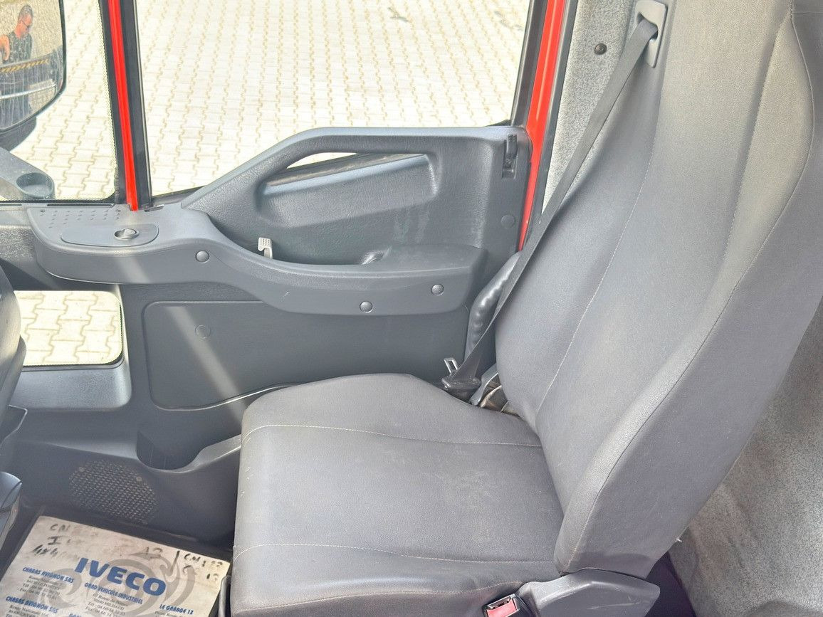 Kraanwagen Iveco TRAKKER 190T36 * HIAB 111 ES-2 HIDUO * 4x4 * TOP: afbeelding 9 Kraanwagen Iveco TRAKKER 190T36 * HIAB 111 ES-2 HIDUO * 4x4 * TOP: afbeelding 9