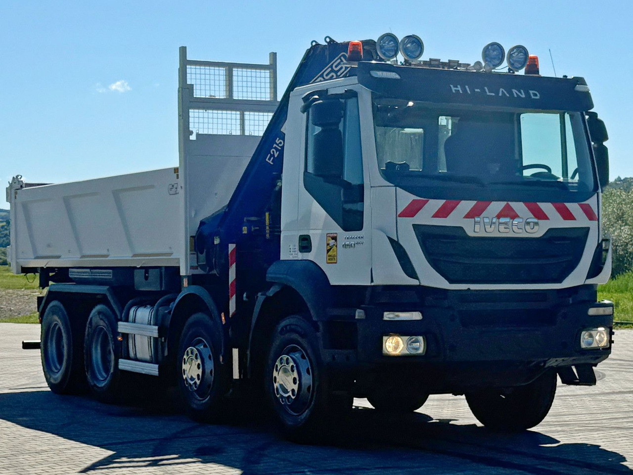 Iveco TRAKKER 450 * FASSI F215A.0.22 + FUNK / 8x4 *TOP - Kipper vrachtwagen, Kraanwagen: afbeelding 4 Iveco TRAKKER 450 * FASSI F215A.0.22 + FUNK / 8x4 *TOP - Kipper vrachtwagen, Kraanwagen: afbeelding 4