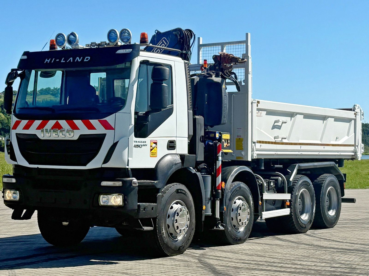 Iveco TRAKKER 450 * FASSI F215A.0.22 + FUNK / 8x4 *TOP - Kraanwagen: afbeelding 5 Iveco TRAKKER 450 * FASSI F215A.0.22 + FUNK / 8x4 *TOP - Kraanwagen: afbeelding 5