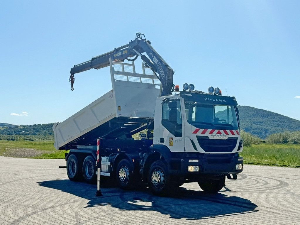 Iveco TRAKKER 450 * FASSI F215A.0.22 + FUNK / 8x4 *TOP - Kraanwagen: afbeelding 2 Iveco TRAKKER 450 * FASSI F215A.0.22 + FUNK / 8x4 *TOP - Kraanwagen: afbeelding 2