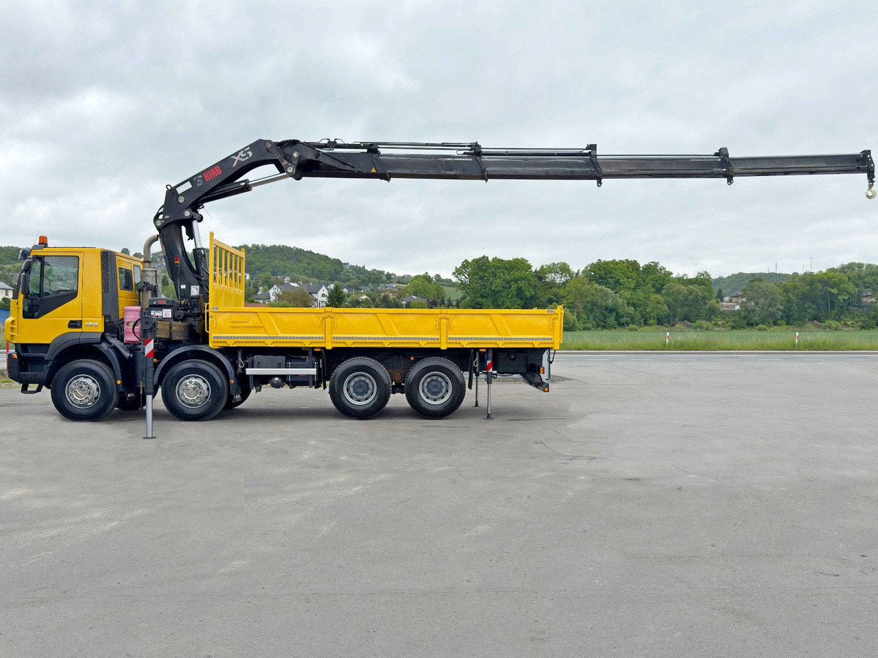 Iveco TRAKKER 450* HIAB 377 EP-4 HIPRO/FUNK/ 8x4 - Kraanwagen: afbeelding 5 Iveco TRAKKER 450* HIAB 377 EP-4 HIPRO/FUNK/ 8x4 - Kraanwagen: afbeelding 5
