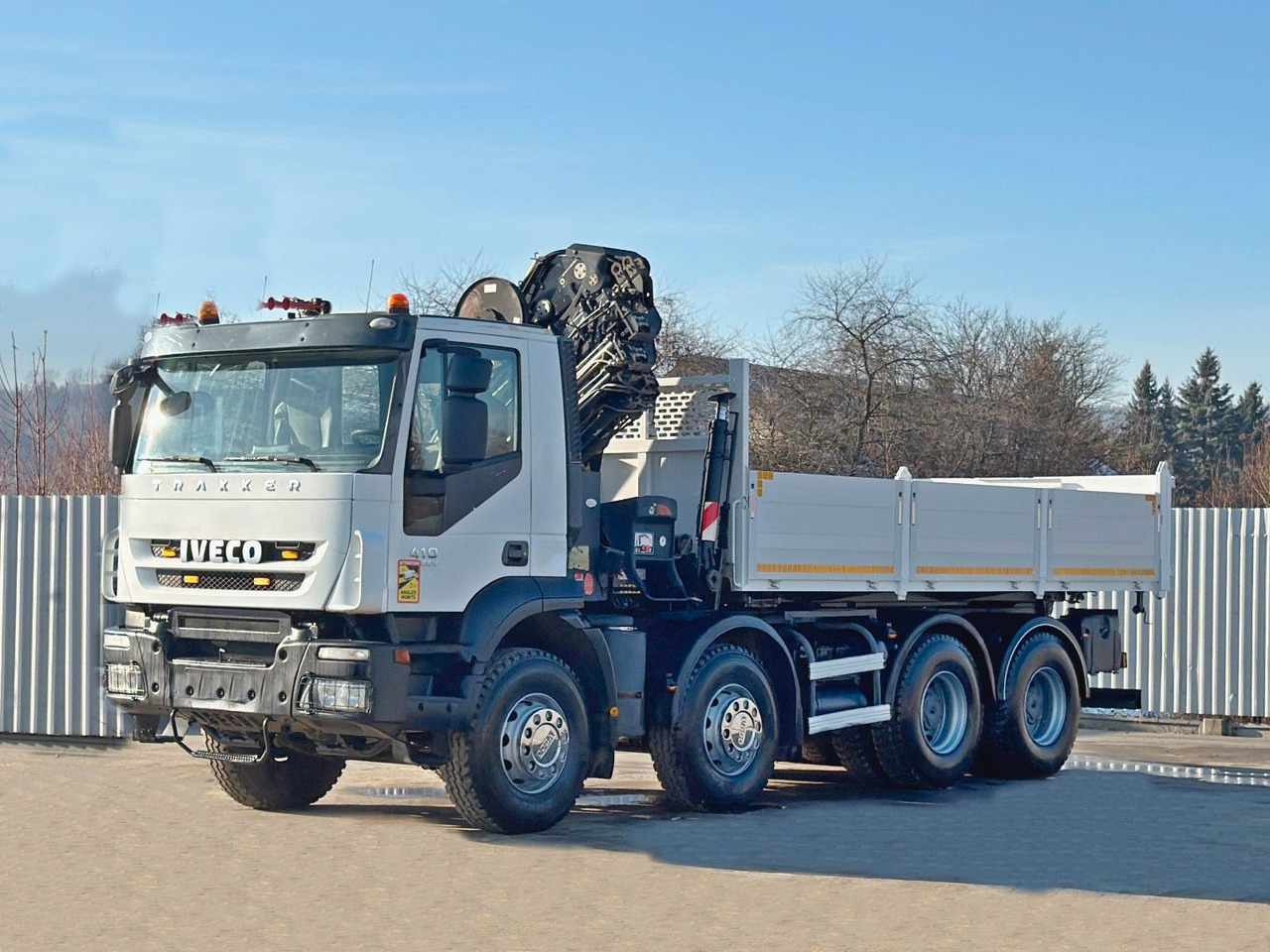 Iveco TRAKKER * HIAB 211 E - 6 HIDUO+ FUNK / 8x4 *TOP - Kipper vrachtwagen, Kraanwagen: afbeelding 4 Iveco TRAKKER * HIAB 211 E - 6 HIDUO+ FUNK / 8x4 *TOP - Kipper vrachtwagen, Kraanwagen: afbeelding 4