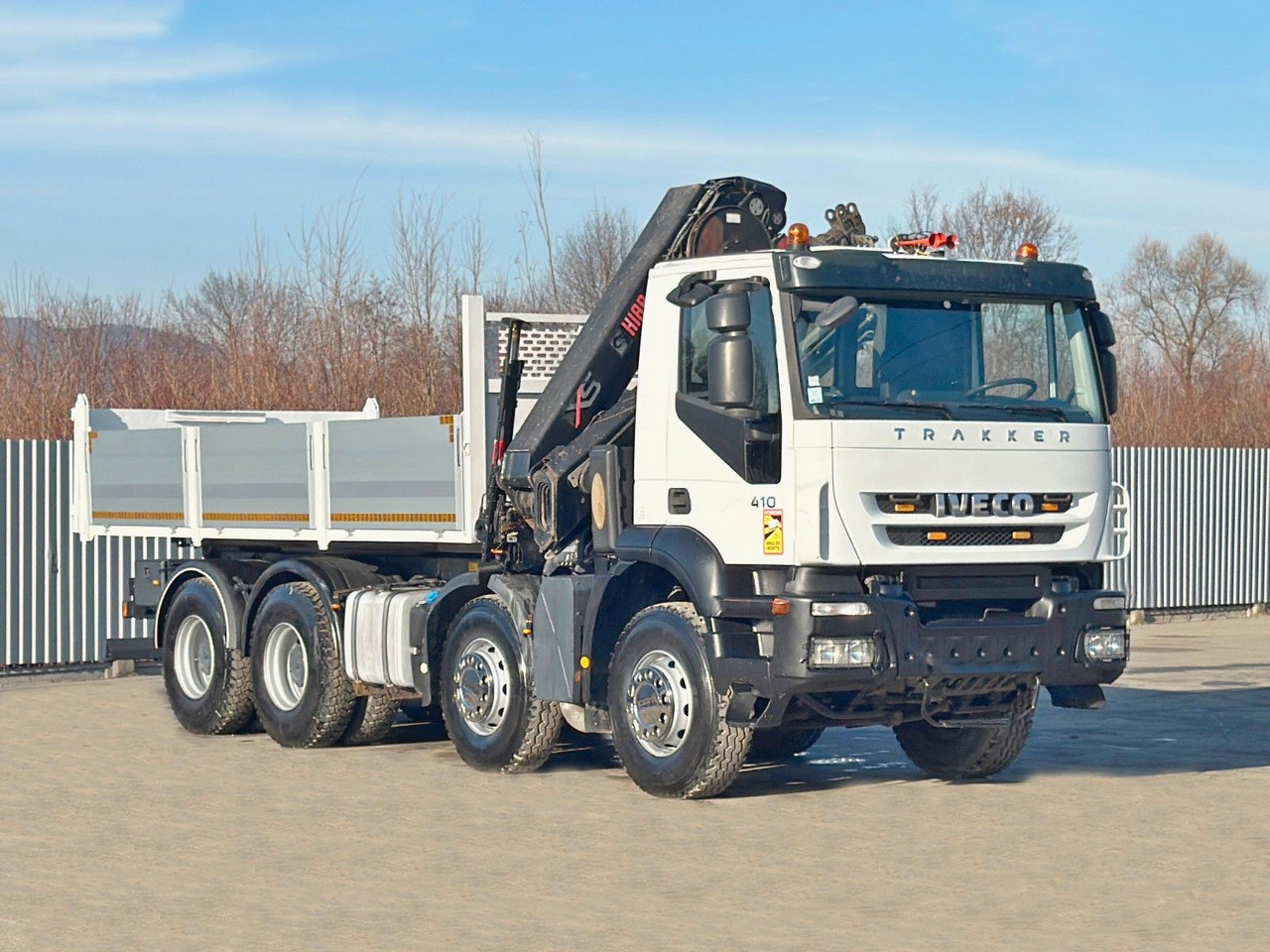 Iveco TRAKKER * HIAB 211 E - 6 HIDUO+ FUNK / 8x4 *TOP - Kipper vrachtwagen, Kraanwagen: afbeelding 3 Iveco TRAKKER * HIAB 211 E - 6 HIDUO+ FUNK / 8x4 *TOP - Kipper vrachtwagen, Kraanwagen: afbeelding 3