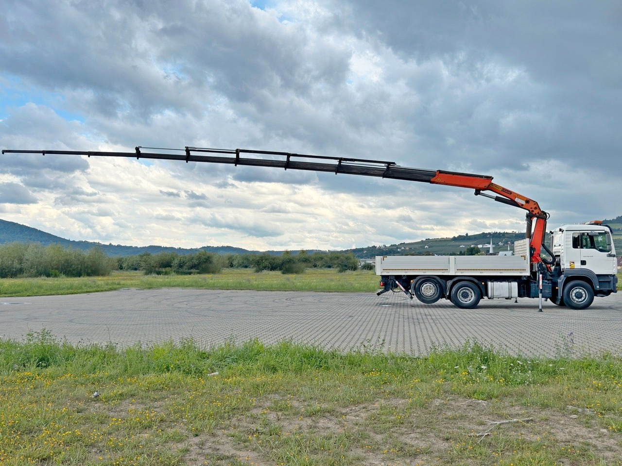 MAN TGA 26.430 Pritsche 5,50m + KRAN+ FUNK/6-4H2 MAN TGA 26.430 * PK 23002 + FUNK/6-4H2 - Kraanwagen: afbeelding 5 MAN TGA 26.430 Pritsche 5,50m + KRAN+ FUNK/6-4H2 MAN TGA 26.430 * PK 23002 + FUNK/6-4H2 - Kraanwagen: afbeelding 5