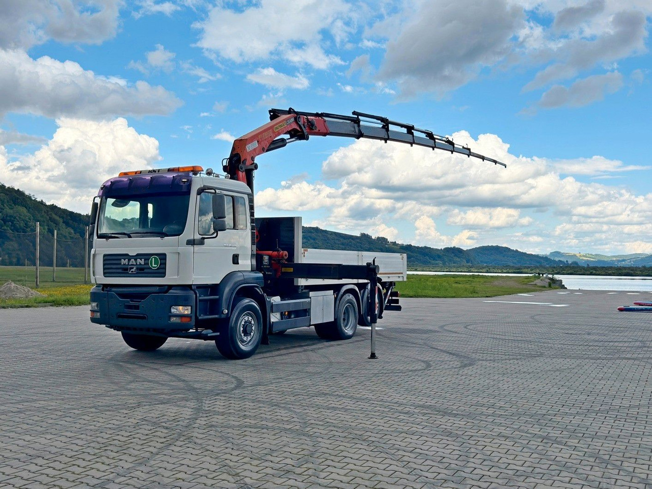 MAN TGA 26.430 Pritsche 5,50m + KRAN+ FUNK/6-4H2 MAN TGA 26.430 * PK 23002 + FUNK/6-4H2 - Kraanwagen: afbeelding 2 MAN TGA 26.430 Pritsche 5,50m + KRAN+ FUNK/6-4H2 MAN TGA 26.430 * PK 23002 + FUNK/6-4H2 - Kraanwagen: afbeelding 2