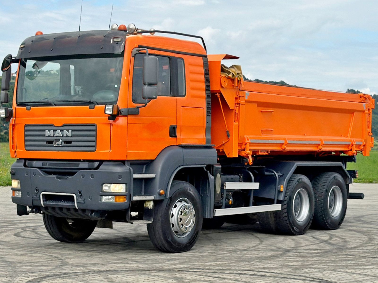 MAN TGA 33.440 * KIPPER 5,10 m + BORDMATIC / 6x4*TOP - Kipper vrachtwagen, Kraanwagen: afbeelding 5 MAN TGA 33.440 * KIPPER 5,10 m + BORDMATIC / 6x4*TOP - Kipper vrachtwagen, Kraanwagen: afbeelding 5