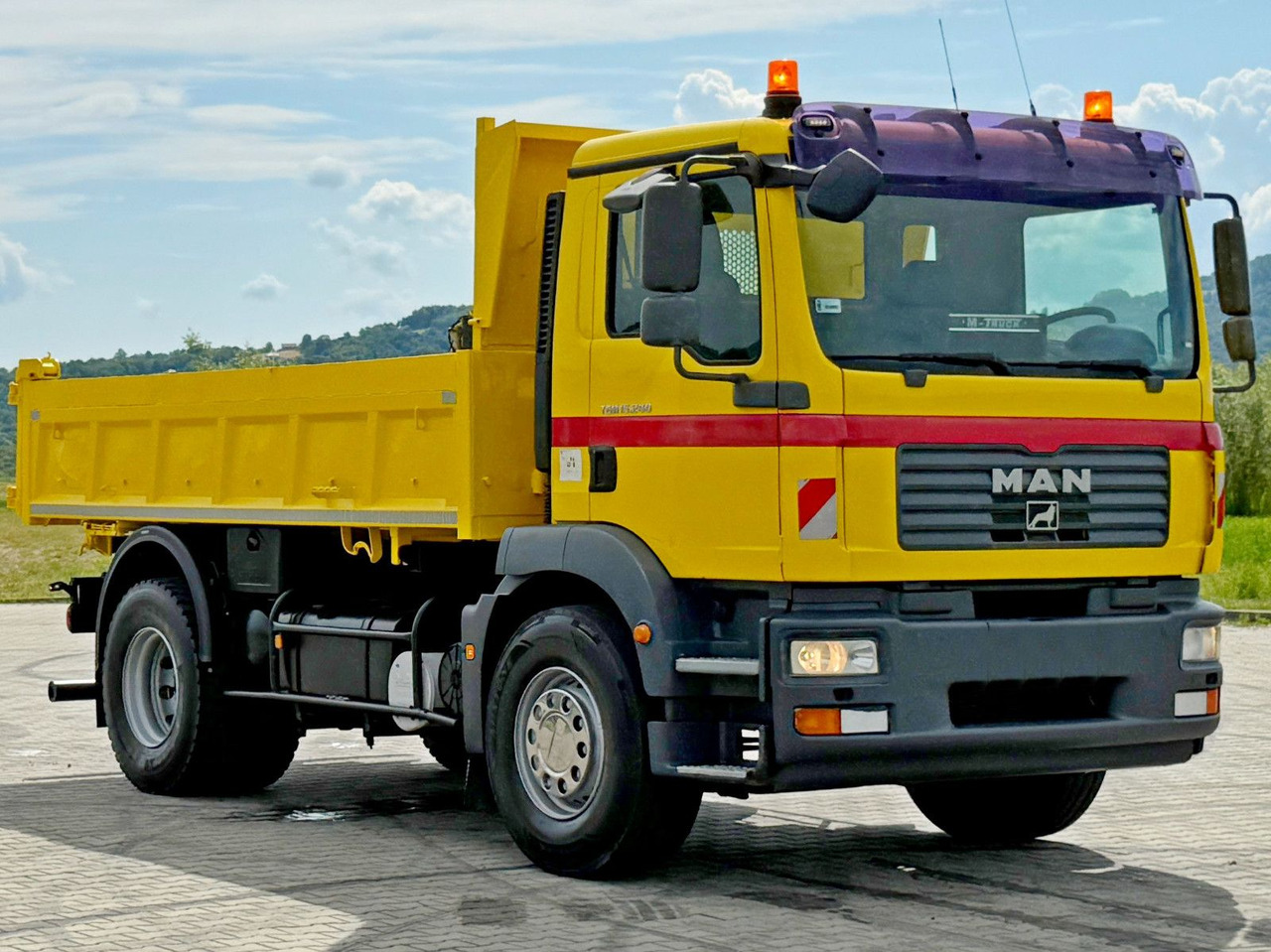 MAN TGM 15.240 * KIPPER 4,30 m + BORDMATIC - Kipper vrachtwagen, Kraanwagen: afbeelding 4 MAN TGM 15.240 * KIPPER 4,30 m + BORDMATIC - Kipper vrachtwagen, Kraanwagen: afbeelding 4