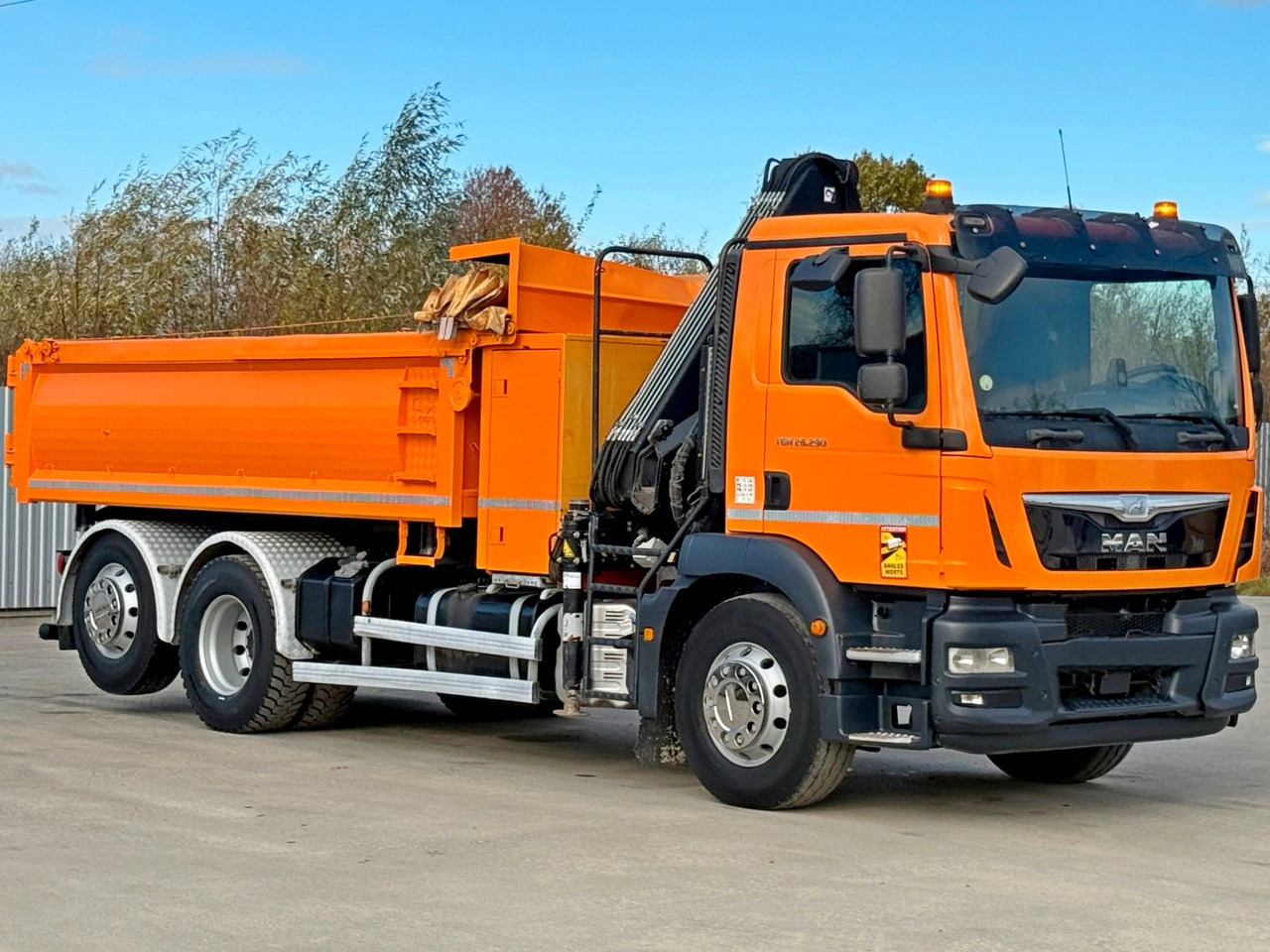 MAN TGM 26.290* KIPPER 4,60m*HIAB 111 B-3 HIDUO/FUNK - Kipper vrachtwagen, Kraanwagen: afbeelding 3 MAN TGM 26.290* KIPPER 4,60m*HIAB 111 B-3 HIDUO/FUNK - Kipper vrachtwagen, Kraanwagen: afbeelding 3