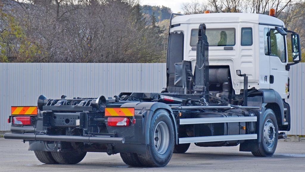 MAN TGS 18.320 Abrollkipper * Top Zustand! MAN TGS 18.320 Abrollkipper * Top Zustand! - Haakarmsysteem vrachtwagen: afbeelding 5 MAN TGS 18.320 Abrollkipper * Top Zustand! MAN TGS 18.320 Abrollkipper * Top Zustand! - Haakarmsysteem vrachtwagen: afbeelding 5