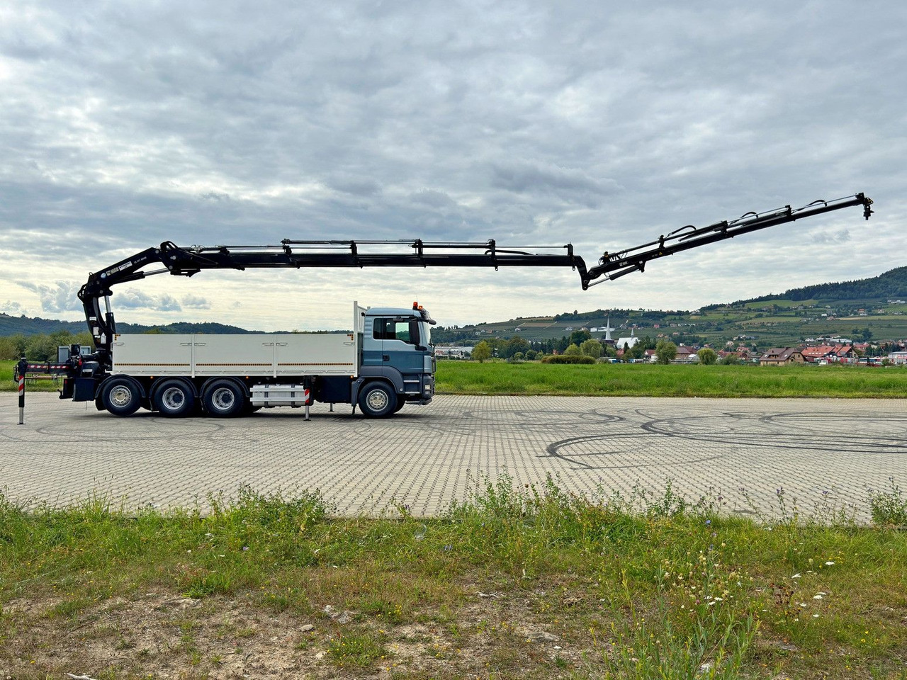 MAN TGS 35.480*HIAB 377 E-5 HIPRO+JIB 70X-3FUNK /8x4 - Kraanwagen: afbeelding 5 MAN TGS 35.480*HIAB 377 E-5 HIPRO+JIB 70X-3FUNK /8x4 - Kraanwagen: afbeelding 5