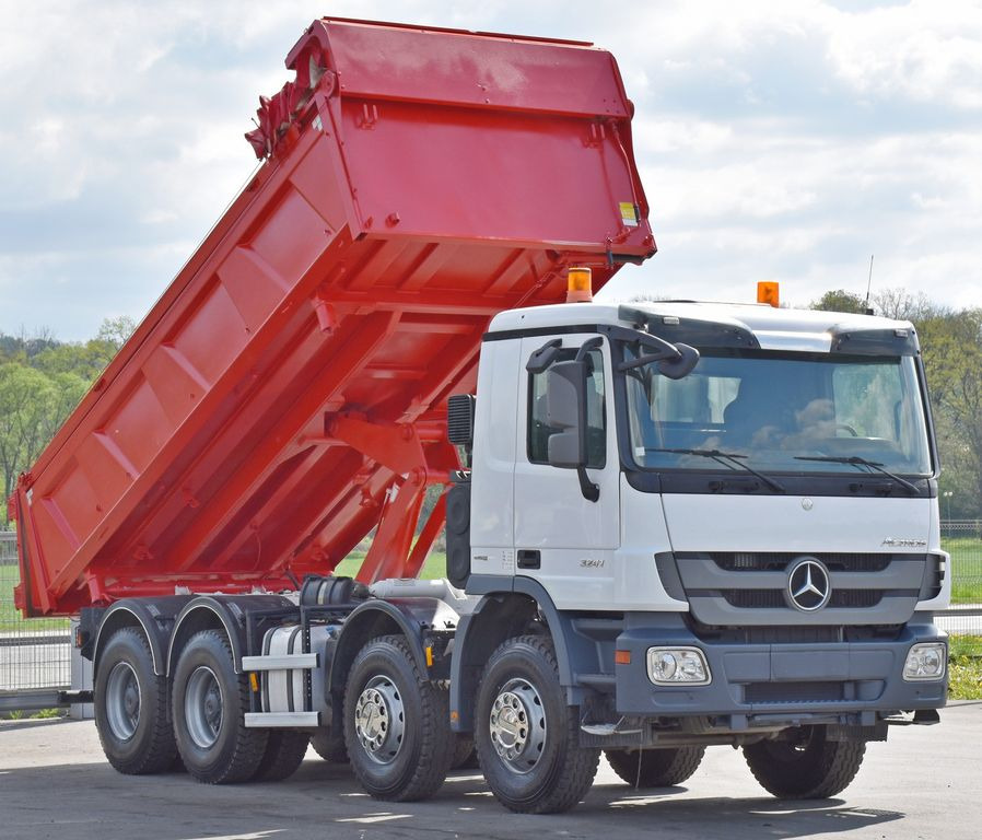 Mercedes-Benz ACTROS 3241 Kipper 5,70m + BORDMATIC / 8x4 - Kipper vrachtwagen: afbeelding 4 Mercedes-Benz ACTROS 3241 Kipper 5,70m + BORDMATIC / 8x4 - Kipper vrachtwagen: afbeelding 4