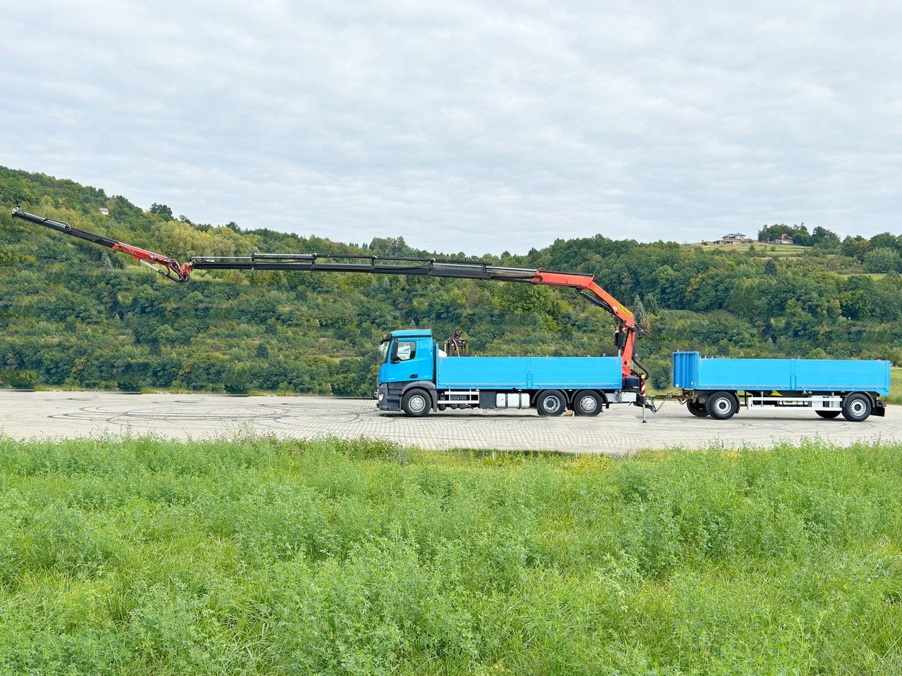 Mercedes-Benz ANTOS 2545*PK 26002-EHE+JIB PJ060A+Anhänger/FUNK - Kraanwagen: afbeelding 5 Mercedes-Benz ANTOS 2545*PK 26002-EHE+JIB PJ060A+Anhänger/FUNK - Kraanwagen: afbeelding 5