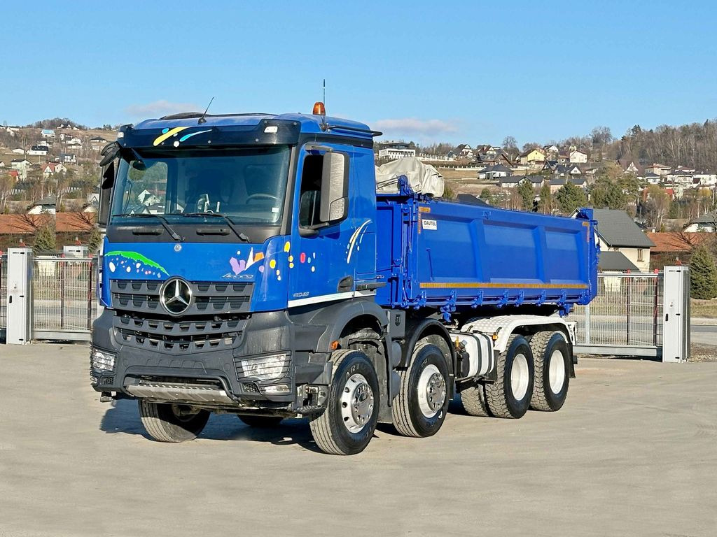 Mercedes-Benz AROCS 3243 * KIPPER 5,70 m * 8x4 * TOPZUSTAND - Kipper vrachtwagen, Kraanwagen: afbeelding 2 Mercedes-Benz AROCS 3243 * KIPPER 5,70 m * 8x4 * TOPZUSTAND - Kipper vrachtwagen, Kraanwagen: afbeelding 2