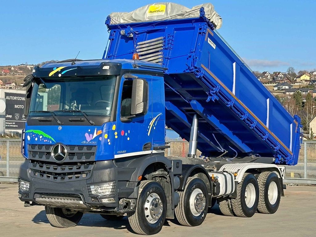 Mercedes-Benz AROCS 3243 * KIPPER 5,70 m * 8x4 * TOPZUSTAND - Kipper vrachtwagen, Kraanwagen: afbeelding 4 Mercedes-Benz AROCS 3243 * KIPPER 5,70 m * 8x4 * TOPZUSTAND - Kipper vrachtwagen, Kraanwagen: afbeelding 4