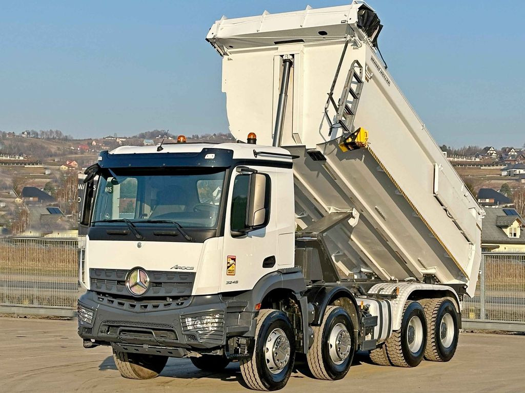 Mercedes-Benz AROCS 3246* KIPPER / 8x4 * TOPZUSTAND - Kipper vrachtwagen: afbeelding 4 Mercedes-Benz AROCS 3246* KIPPER / 8x4 * TOPZUSTAND - Kipper vrachtwagen: afbeelding 4