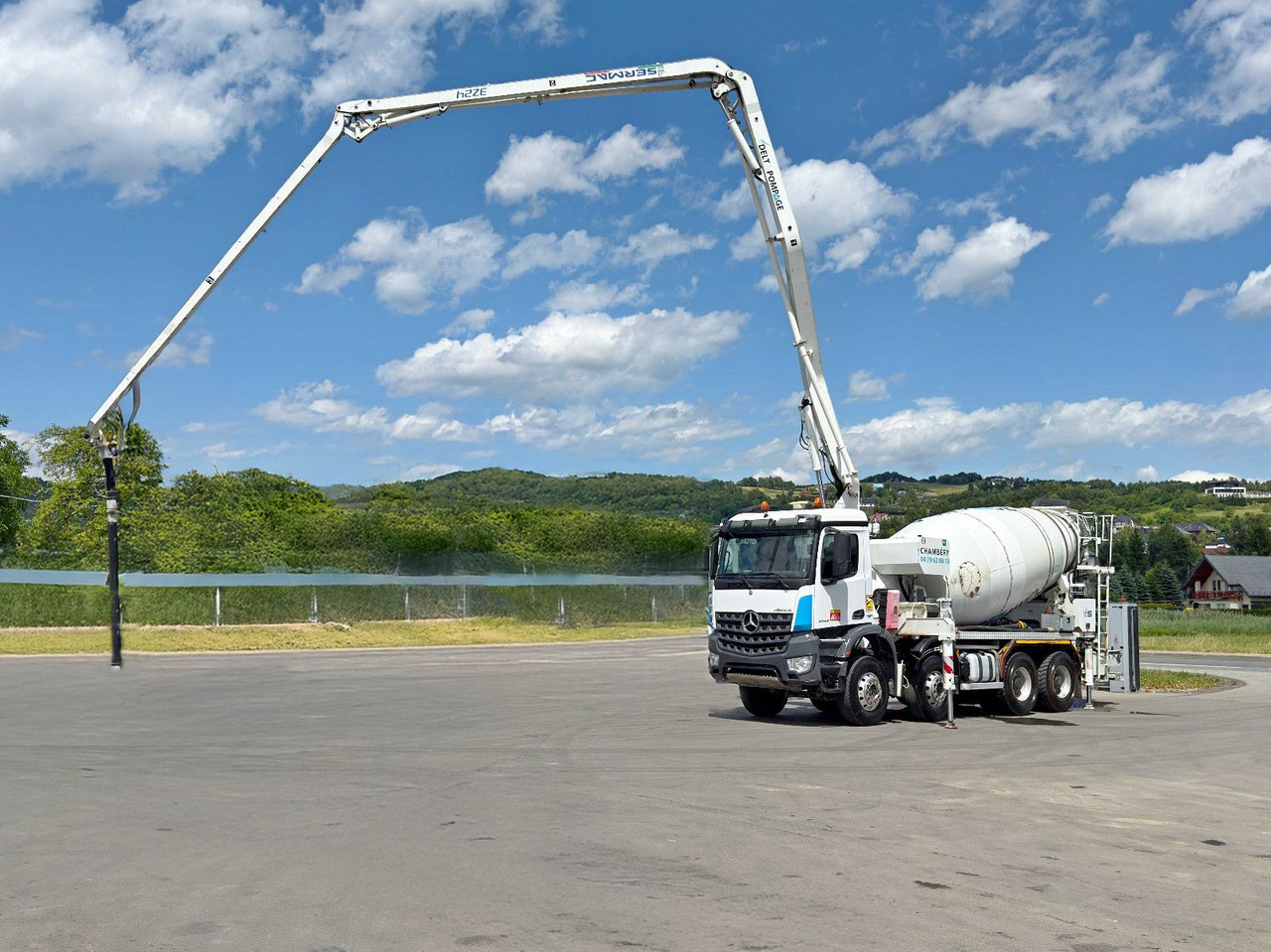 Mercedes-Benz AROCS 3743 * Betonpumpe + FUNK * 8x4 * TOP - Betonpomp: afbeelding 4 Mercedes-Benz AROCS 3743 * Betonpumpe + FUNK * 8x4 * TOP - Betonpomp: afbeelding 4
