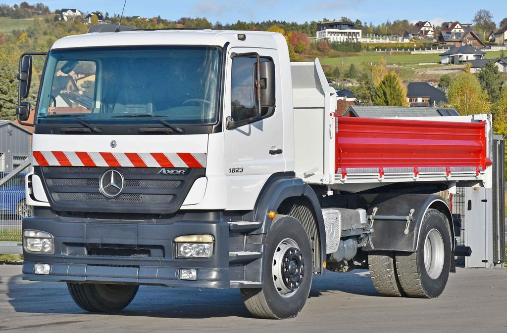 Mercedes-Benz AXOR 1823 * KIPPER 4,45 m * TOPZUSTAND - Kipper vrachtwagen, Kraanwagen: afbeelding 5 Mercedes-Benz AXOR 1823 * KIPPER 4,45 m * TOPZUSTAND - Kipper vrachtwagen, Kraanwagen: afbeelding 5