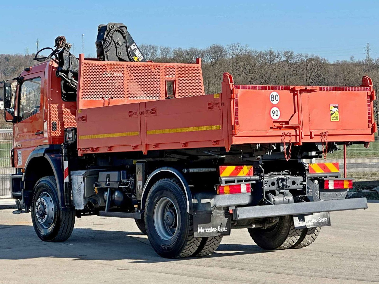 Mercedes-Benz AXOR 1829 * HIAB 1111 HIDUO + FUNK * TOP * 4x4 - Kraanwagen: afbeelding 5 Mercedes-Benz AXOR 1829 * HIAB 1111 HIDUO + FUNK * TOP * 4x4 - Kraanwagen: afbeelding 5