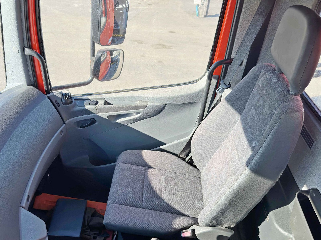 Leasing  Mercedes-Benz AXOR 1829 * HIAB 1111 HIDUO + FUNK * TOP * 4x4 Mercedes-Benz AXOR 1829 * HIAB 1111 HIDUO + FUNK * TOP * 4x4: afbeelding 9