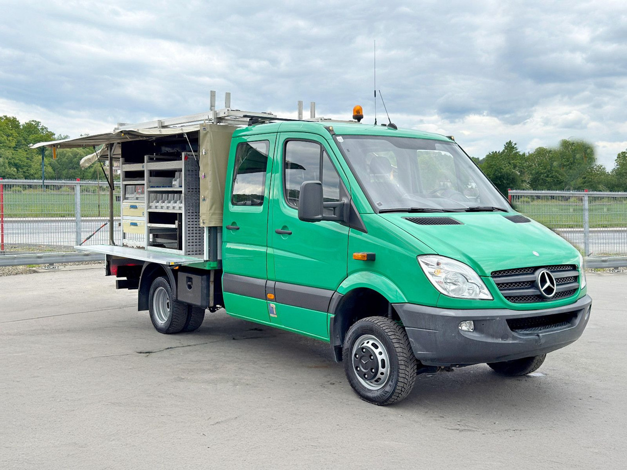 Mercedes-Benz Sprinter 516 CDI* Doppel Kabine! 4x4 *TOPZUSTAND - Kipper bestelwagen: afbeelding 2 Mercedes-Benz Sprinter 516 CDI* Doppel Kabine! 4x4 *TOPZUSTAND - Kipper bestelwagen: afbeelding 2