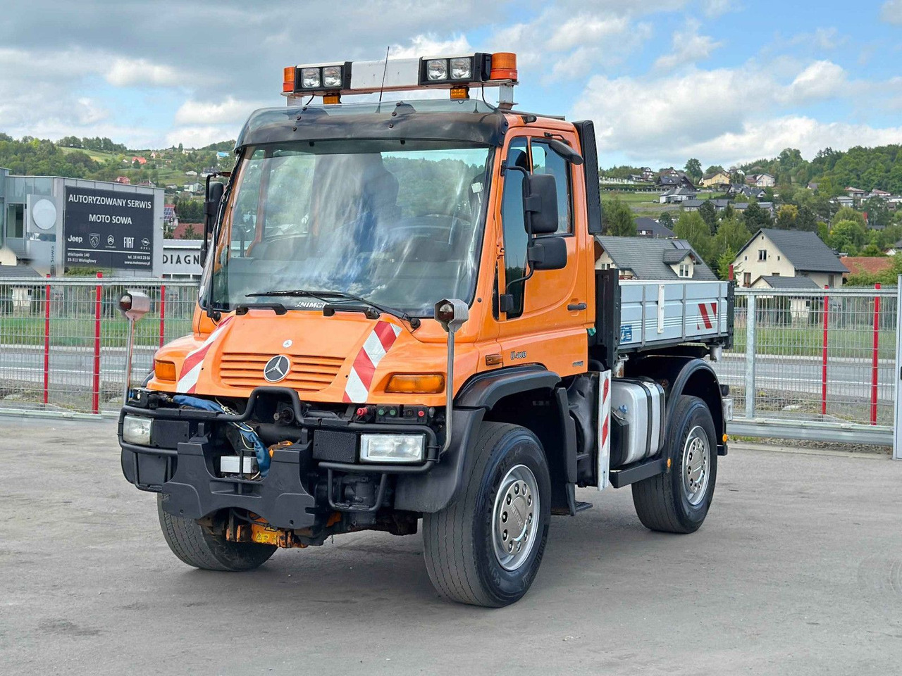 Mercedes-Benz UNIMOG 400 * KIPPER 2,40 * 4x4 * TOPZUSTAND - Kipper vrachtwagen: afbeelding 2 Mercedes-Benz UNIMOG 400 * KIPPER 2,40 * 4x4 * TOPZUSTAND - Kipper vrachtwagen: afbeelding 2