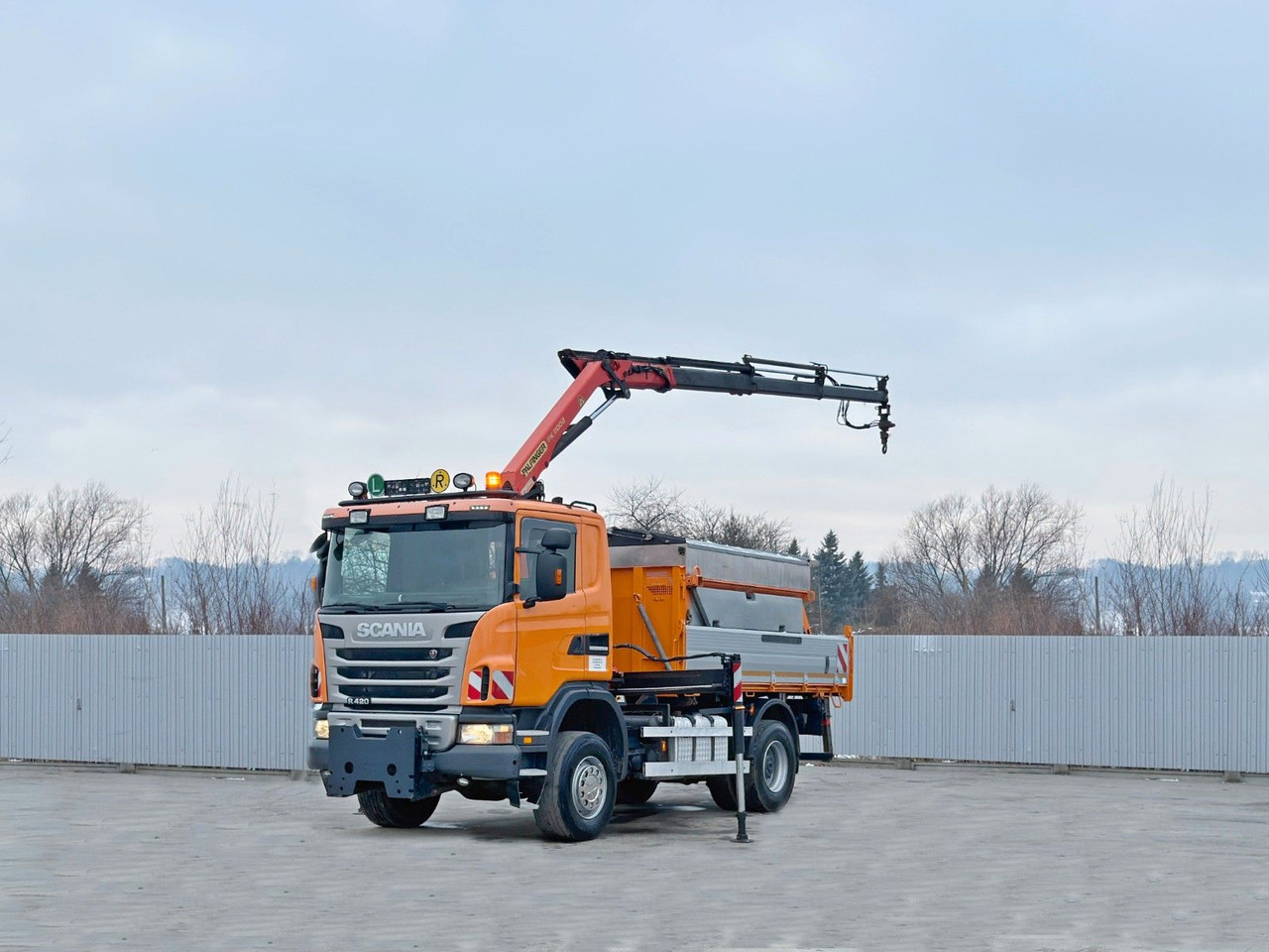 Scania R 420 * PK 11002/FUNK * sandblaste - Kipper vrachtwagen, Kraanwagen: afbeelding 4 Scania R 420 * PK 11002/FUNK * sandblaste - Kipper vrachtwagen, Kraanwagen: afbeelding 4