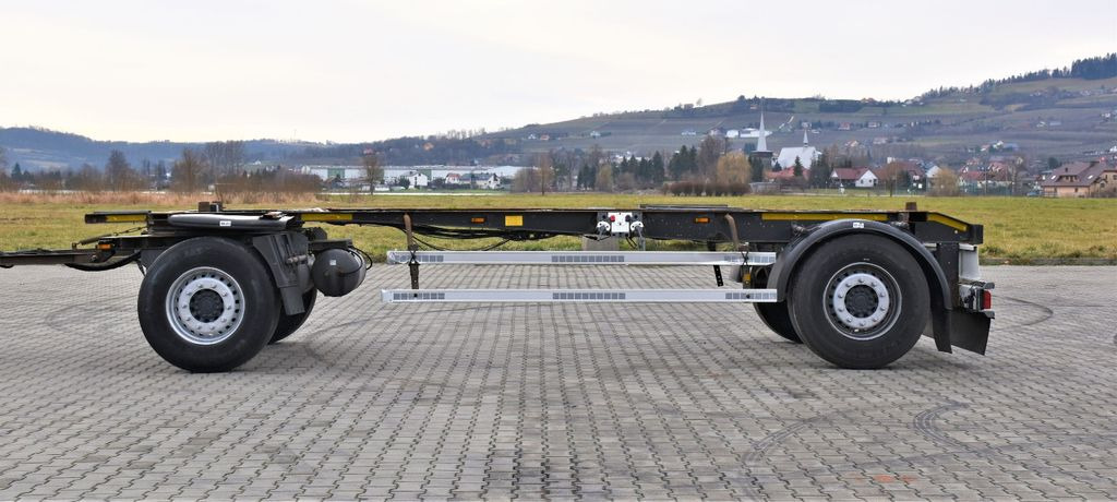 Schmitz Cargobull Anhänger 6,90m * TOPZUSTAND ! Schmitz Cargobull Anhänger 6,90m * TOPZUSTAND ! - Chassis aanhangwagen: afbeelding 4 Schmitz Cargobull Anhänger 6,90m * TOPZUSTAND ! Schmitz Cargobull Anhänger 6,90m * TOPZUSTAND ! - Chassis aanhangwagen: afbeelding 4