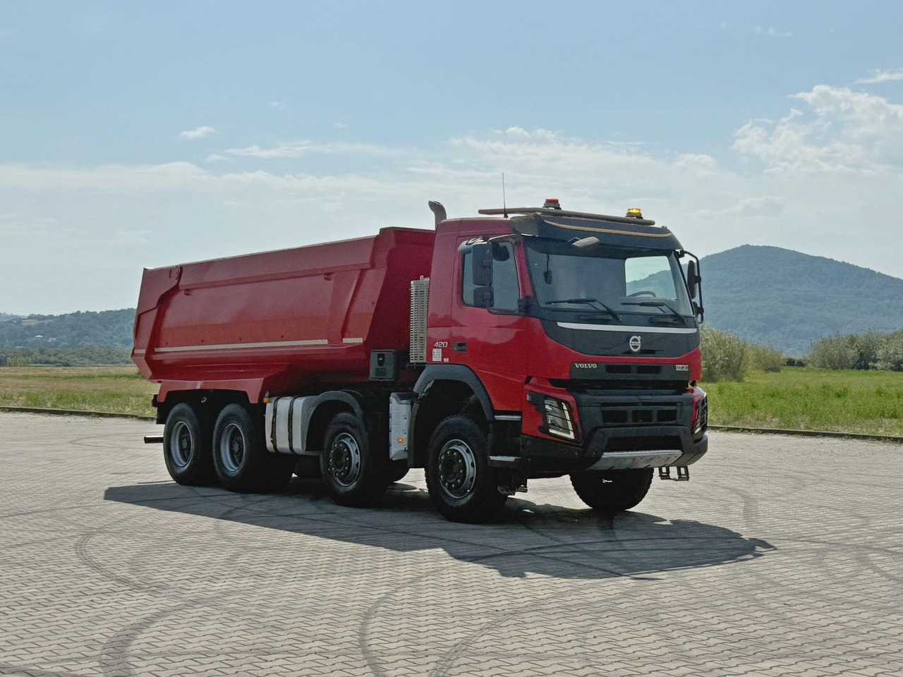 Volvo FMX 420 Kipper * TOPZUSTAND / 8x4 ! - Kipper vrachtwagen: afbeelding 2 Volvo FMX 420 Kipper * TOPZUSTAND / 8x4 ! - Kipper vrachtwagen: afbeelding 2