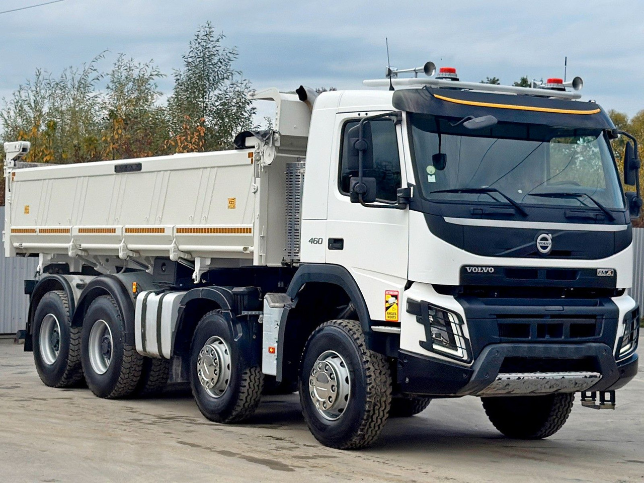 Volvo FMX 460 Kipper * BORDMATIC * 8x4 * TOPZUSTAND - Kipper vrachtwagen: afbeelding 5 Volvo FMX 460 Kipper * BORDMATIC * 8x4 * TOPZUSTAND - Kipper vrachtwagen: afbeelding 5