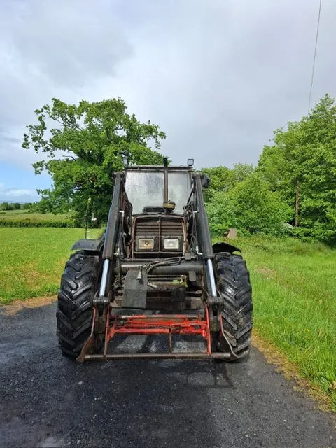 Massey Ferguson 399 c/w Loader - Tractor: afbeelding 3 Massey Ferguson 399 c/w Loader - Tractor: afbeelding 3