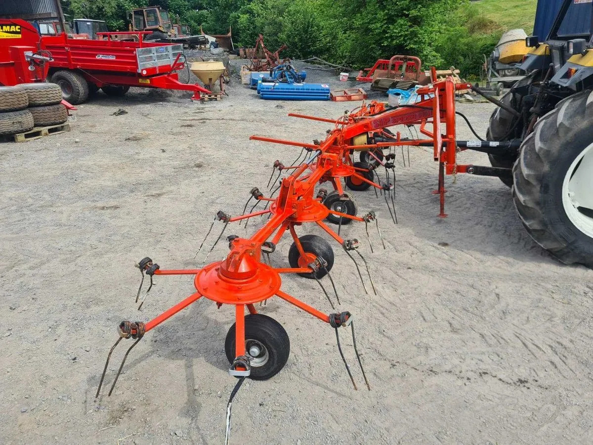 Sip Spider 680 Tedder - Hooischudder: afbeelding 3 Sip Spider 680 Tedder - Hooischudder: afbeelding 3