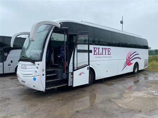 2010 Volvo B9r Caetano Levante Euro 5 70 seater - Touringcar: afbeelding 2 2010 Volvo B9r Caetano Levante Euro 5 70 seater - Touringcar: afbeelding 2