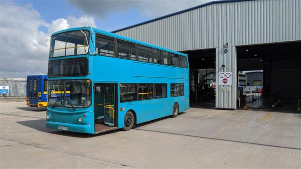 Reduced to £30,000, 2001 Double decker accommodation bus, fully equipped, MOT tested, currently in Hayes, Middlesex. - Dubbeldeksbus: afbeelding 2 Reduced to £30,000, 2001 Double decker accommodation bus, fully equipped, MOT tested, currently in Hayes, Middlesex. - Dubbeldeksbus: afbeelding 2