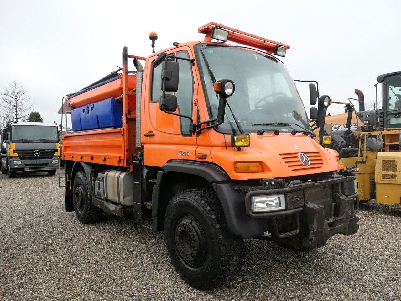Mercedes-Benz Unimog U500 - Sneeuwruimer: afbeelding 4 Mercedes-Benz Unimog U500 - Sneeuwruimer: afbeelding 4