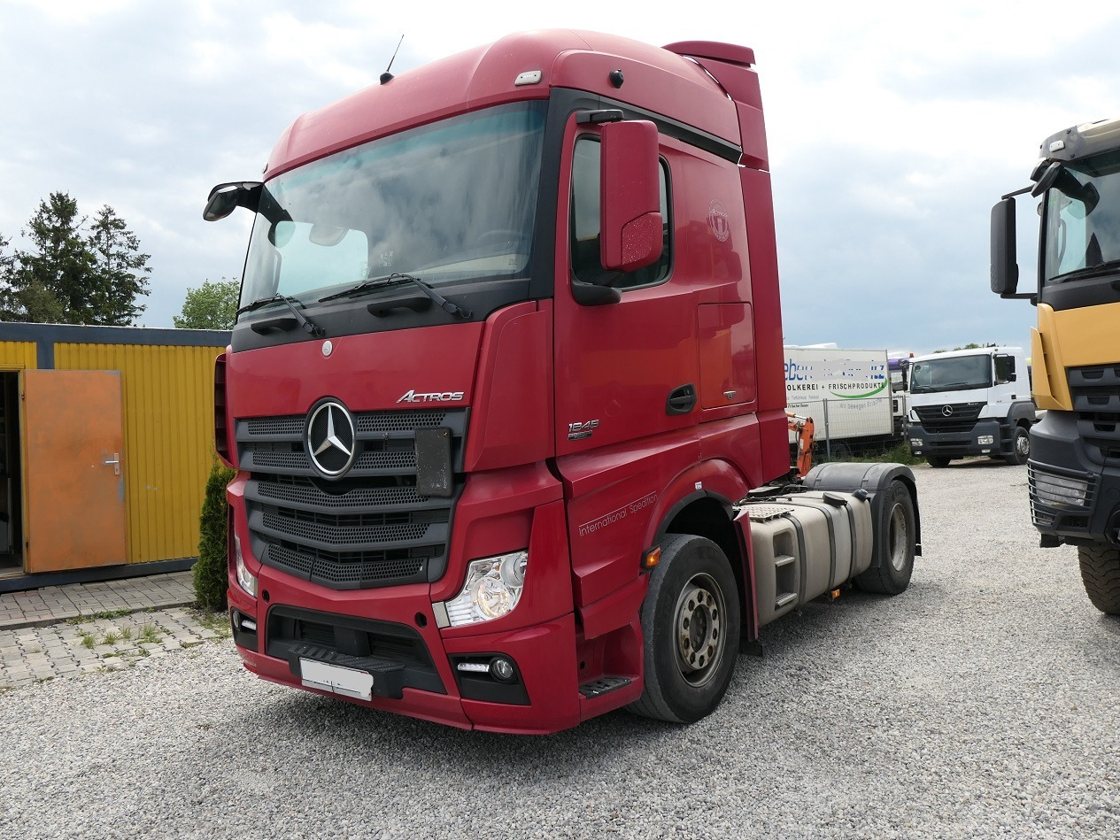 Mercedes Benz Actros 1845 - Trekker: afbeelding 2 Mercedes Benz Actros 1845 - Trekker: afbeelding 2
