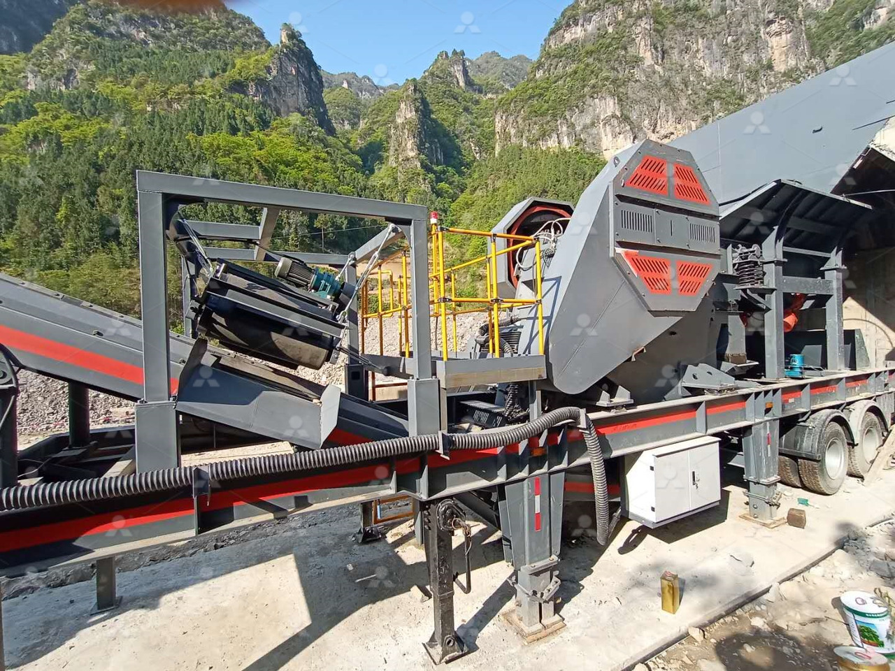 LIMING NK series mobile crusher - Mobiele breker: afbeelding 3 LIMING NK series mobile crusher - Mobiele breker: afbeelding 3