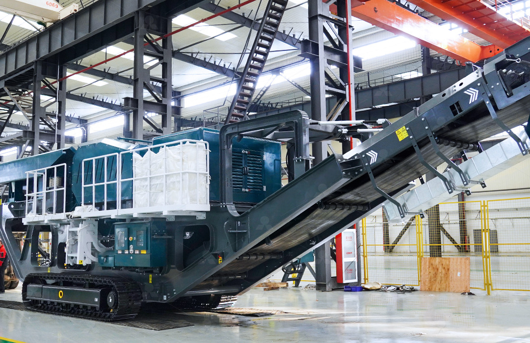 Liming Heavy Industry Tracked mobile crushing plant - Mobiele breker: afbeelding 2 Liming Heavy Industry Tracked mobile crushing plant - Mobiele breker: afbeelding 2