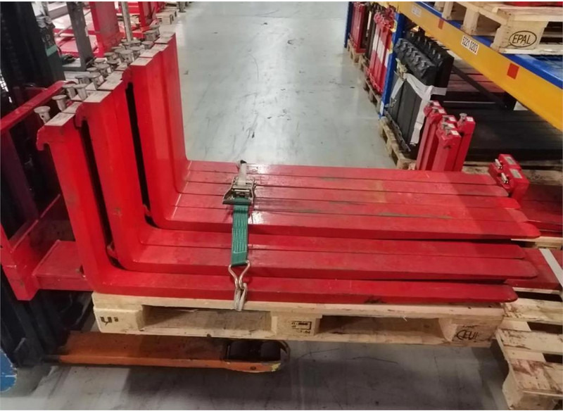 Hook ON FORKS NEW 1200X80X40 - Vorken voor Intern transport: afbeelding 1 Hook ON FORKS NEW 1200X80X40 - Vorken voor Intern transport: afbeelding 1