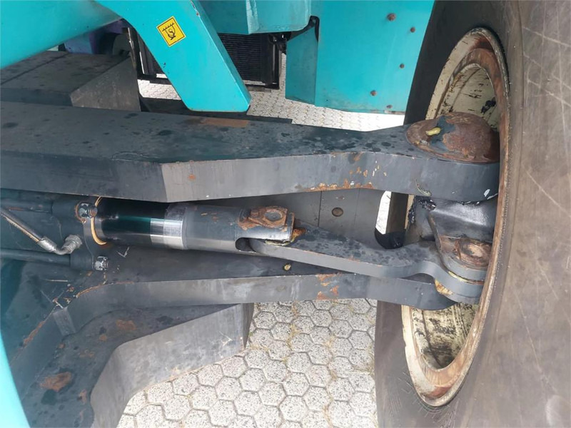 Reach stacker KONECRANES SMV 4531 CB5: afbeelding 16 Reach stacker KONECRANES SMV 4531 CB5: afbeelding 16