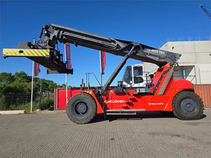 KONECRANES SMV 4535 TB5 - Reach stacker: afbeelding 2 KONECRANES SMV 4535 TB5 - Reach stacker: afbeelding 2