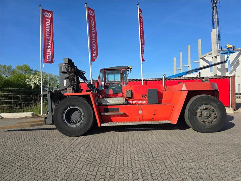 Kalmar DCE330 RoRo - Diesel heftruck: afbeelding 2 Kalmar DCE330 RoRo - Diesel heftruck: afbeelding 2