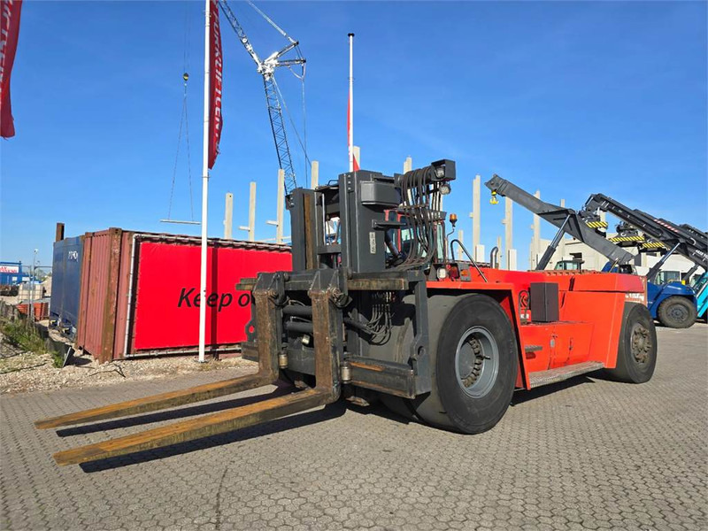Kalmar DCE330 RoRo - Diesel heftruck: afbeelding 4 Kalmar DCE330 RoRo - Diesel heftruck: afbeelding 4