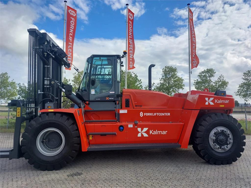 Kalmar DCG330-12 - Diesel heftruck: afbeelding 2 Kalmar DCG330-12 - Diesel heftruck: afbeelding 2