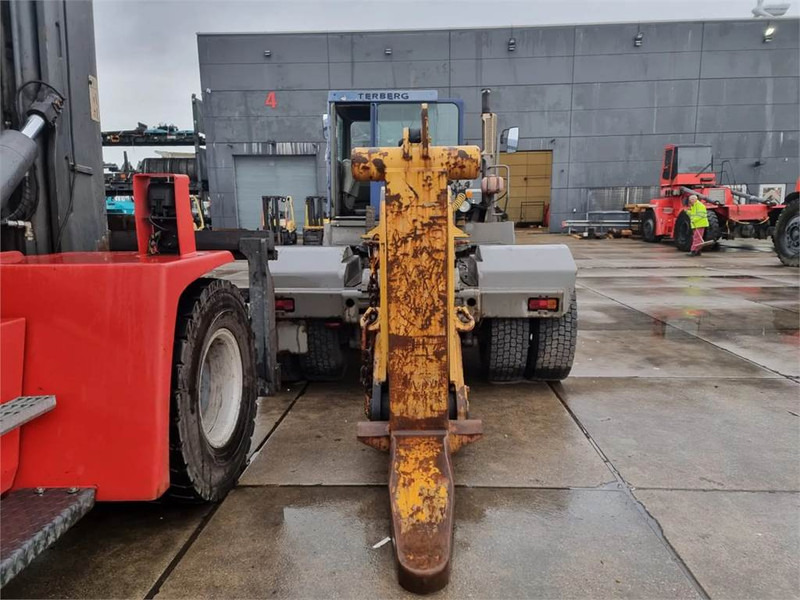 Leasing Terberg RT282 4x4 + safeneck Terberg RT282 4x4 + safeneck: afbeelding 7