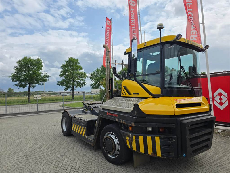 Terberg RT283 4x4 - Terminal trekker: afbeelding 1 Terberg RT283 4x4 - Terminal trekker: afbeelding 1