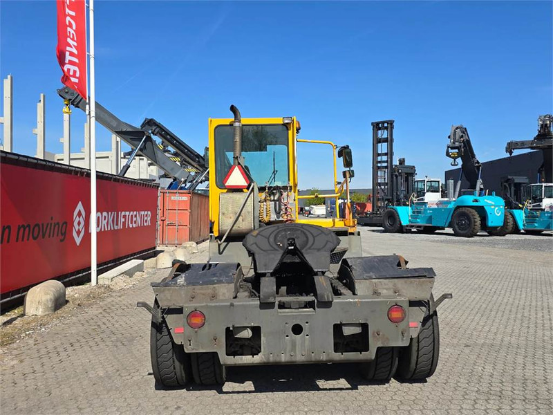 Terberg YT182 - Terminal trekker: afbeelding 5 Terberg YT182 - Terminal trekker: afbeelding 5