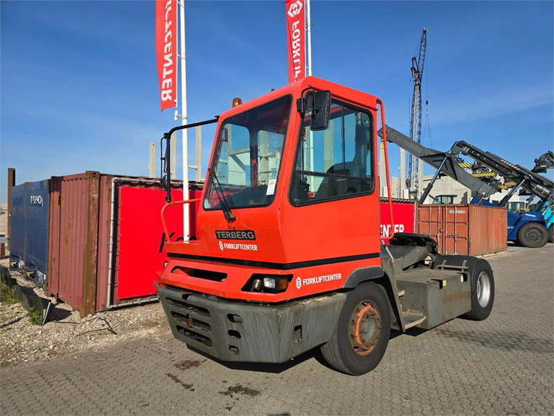 Terberg YT182 - Terminal trekker: afbeelding 2 Terberg YT182 - Terminal trekker: afbeelding 2