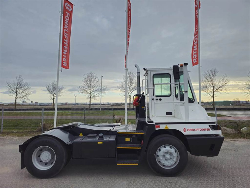 Terberg YT220 - Terminal trekker: afbeelding 3 Terberg YT220 - Terminal trekker: afbeelding 3